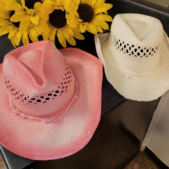 Accessories - Pink and white cowgirl hats